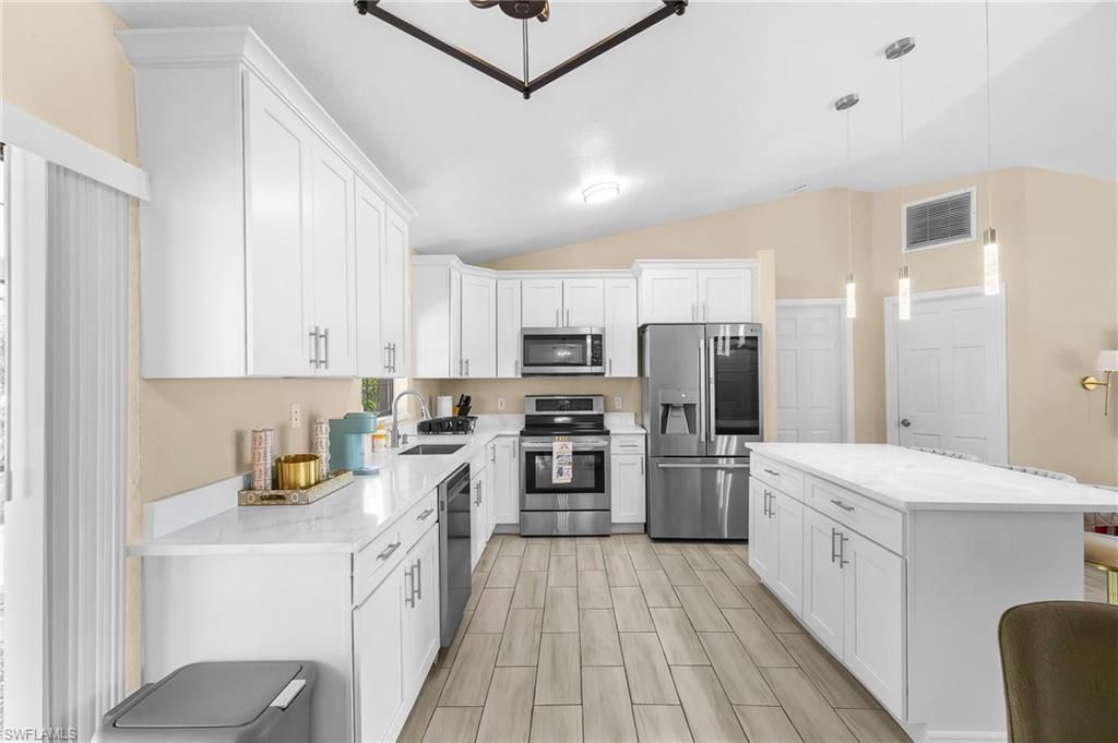 930 SW 34th St, Cape Coral, FL 33914 Photo