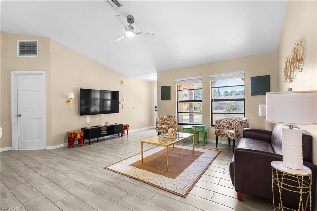 930 SW 34th St, Cape Coral, FL 33914 Photo