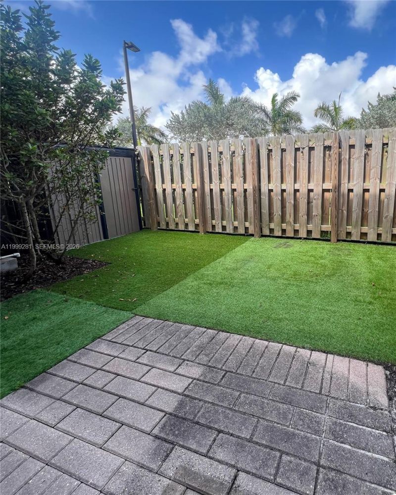 20800 NE 5th Ct, Miami, FL 33179 Photo