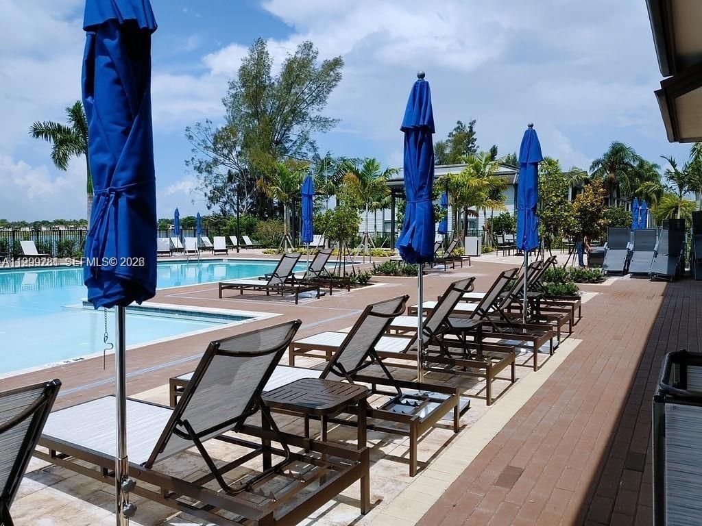 20800 NE 5th Ct, Miami, FL 33179 Photo