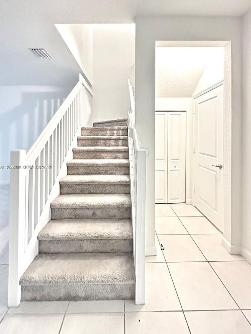 20800 NE 5th Ct, Miami, FL 33179 Photo