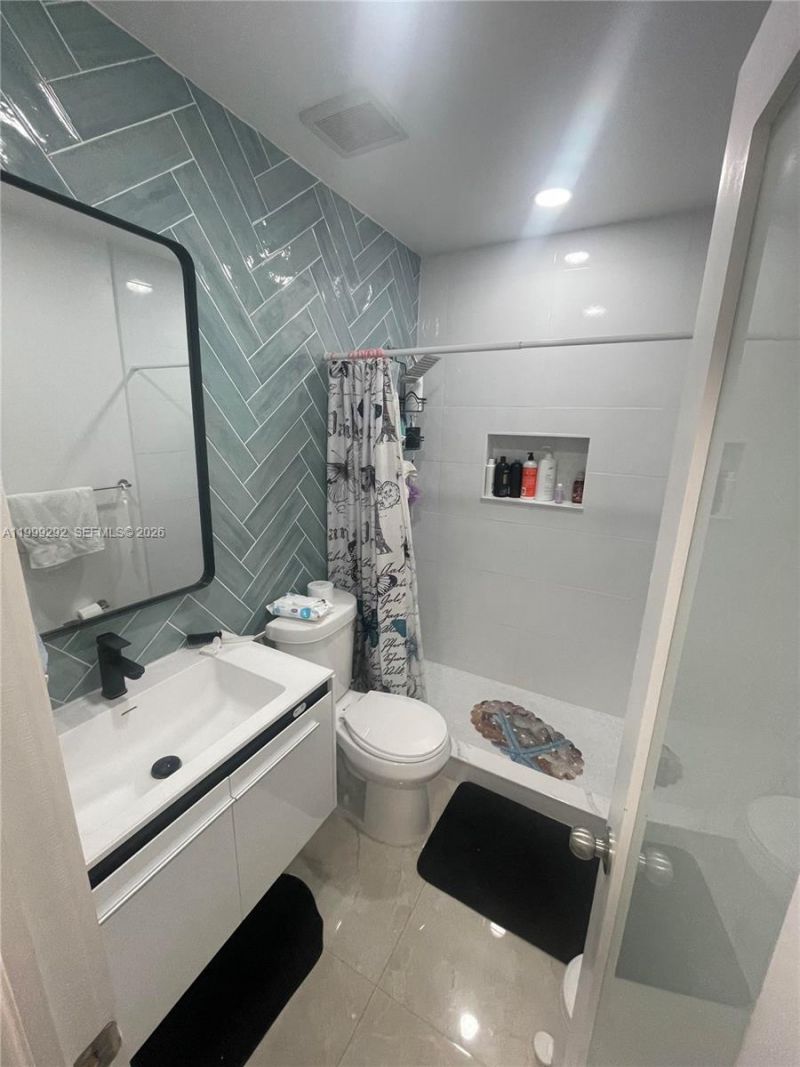 1331 NW 98th Ter, Miami, FL 33147 Photo