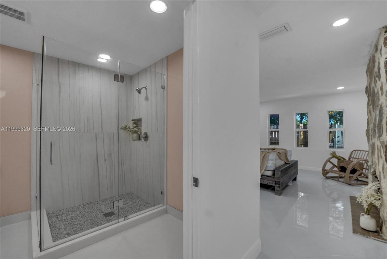 1137 SW 8th Ave, Fort Lauderdale, FL 33315 Photo