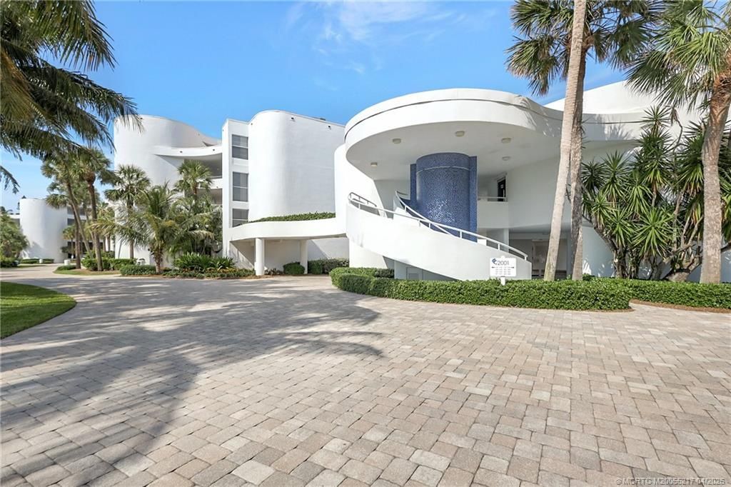 2001 SE Sailfish Point Boulevard, Unit 117, Stuart, FL 34996 Photo