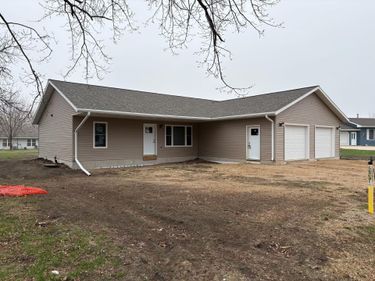 122 2nd Street E, Tracy, MN 56175
