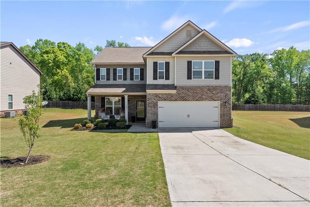 180 Sophie Circle, Locust Grove, GA 30248 Main Photo