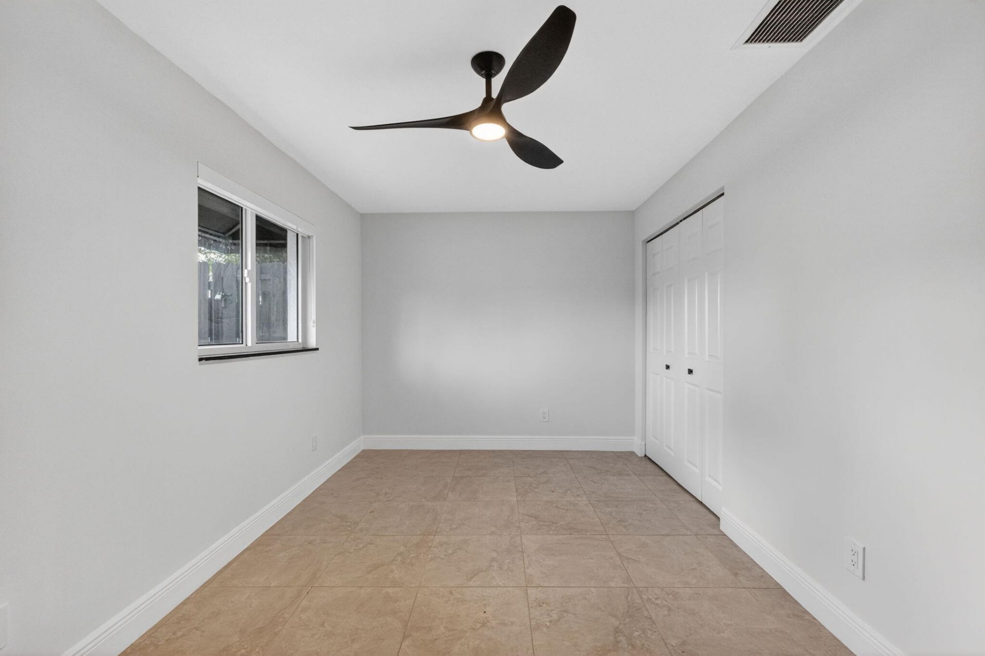 1391 SW 33rd Terrace, Fort Lauderdale, FL 33312 Photo