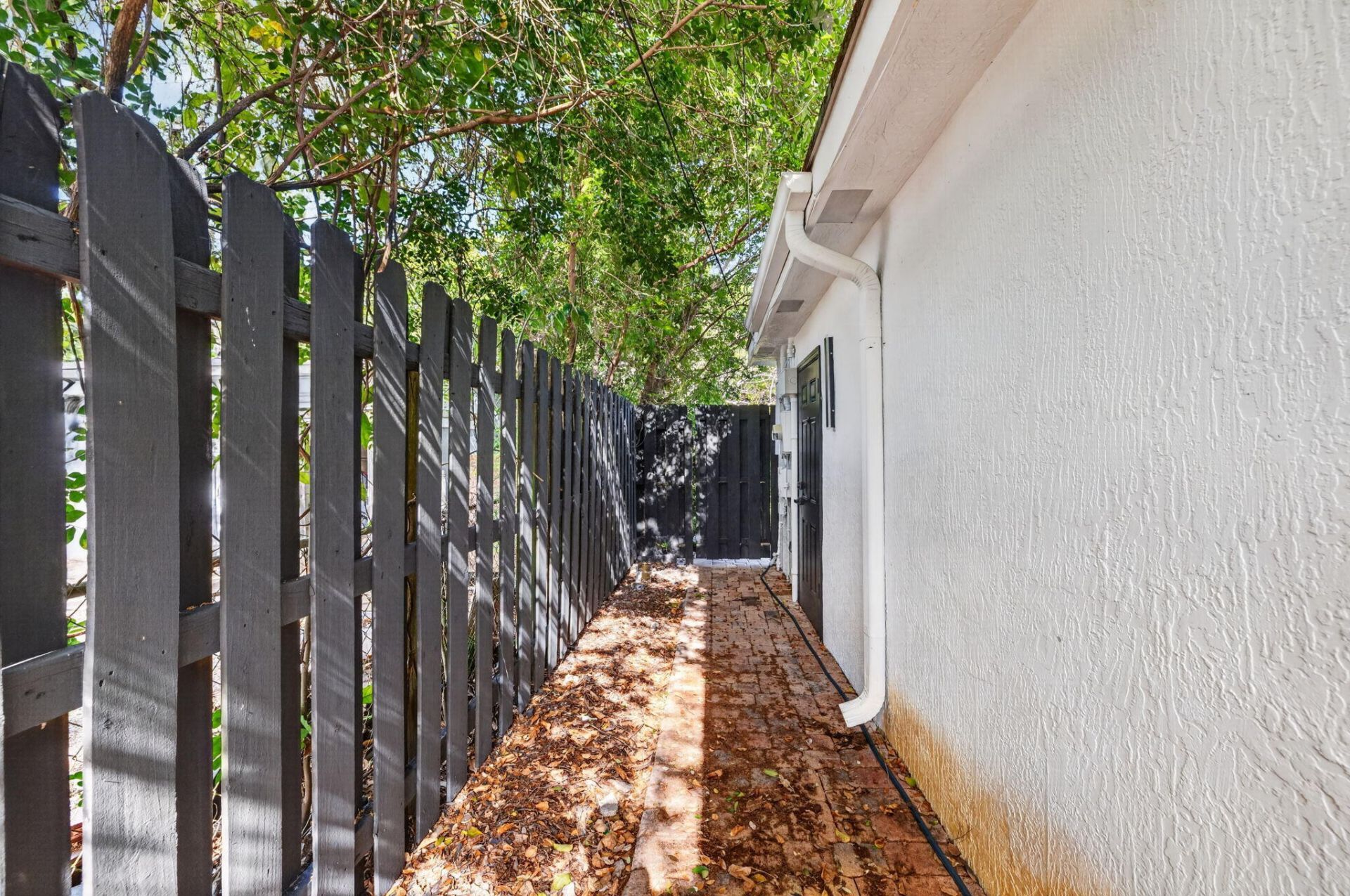 1391 SW 33rd Terrace, Fort Lauderdale, FL 33312 Photo