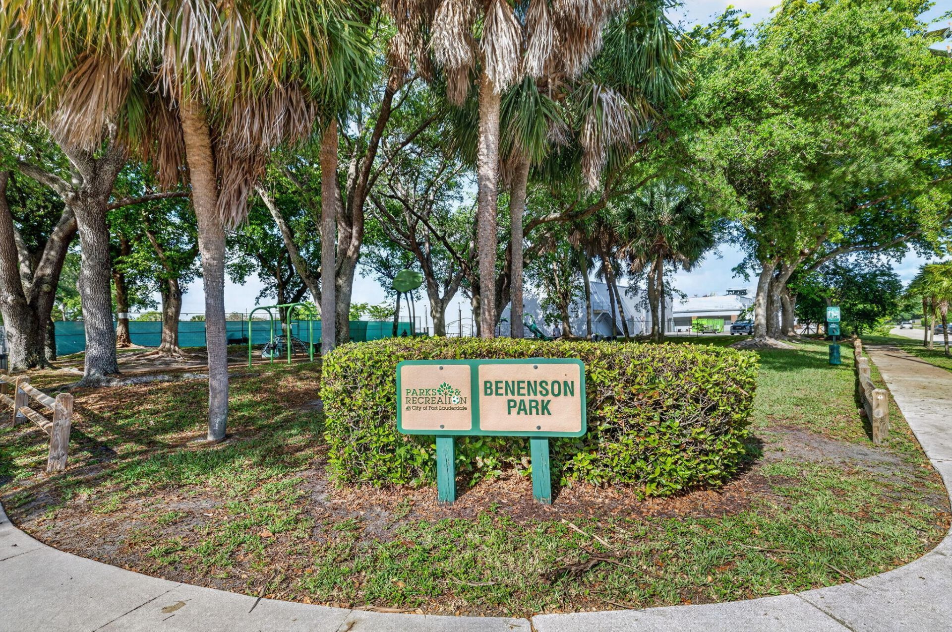 1391 SW 33rd Terrace, Fort Lauderdale, FL 33312 Photo