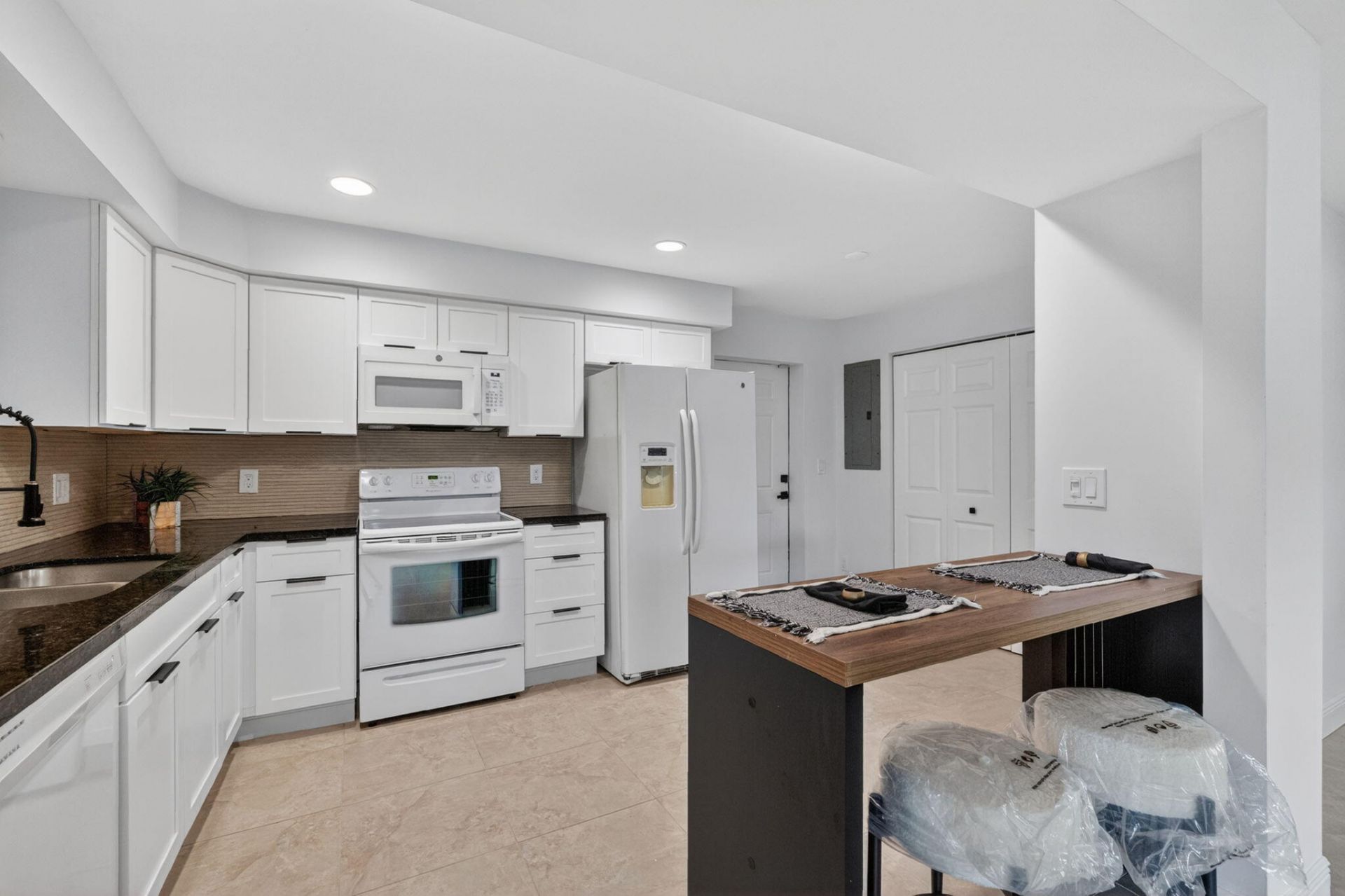 1391 SW 33rd Terrace, Fort Lauderdale, FL 33312 Photo