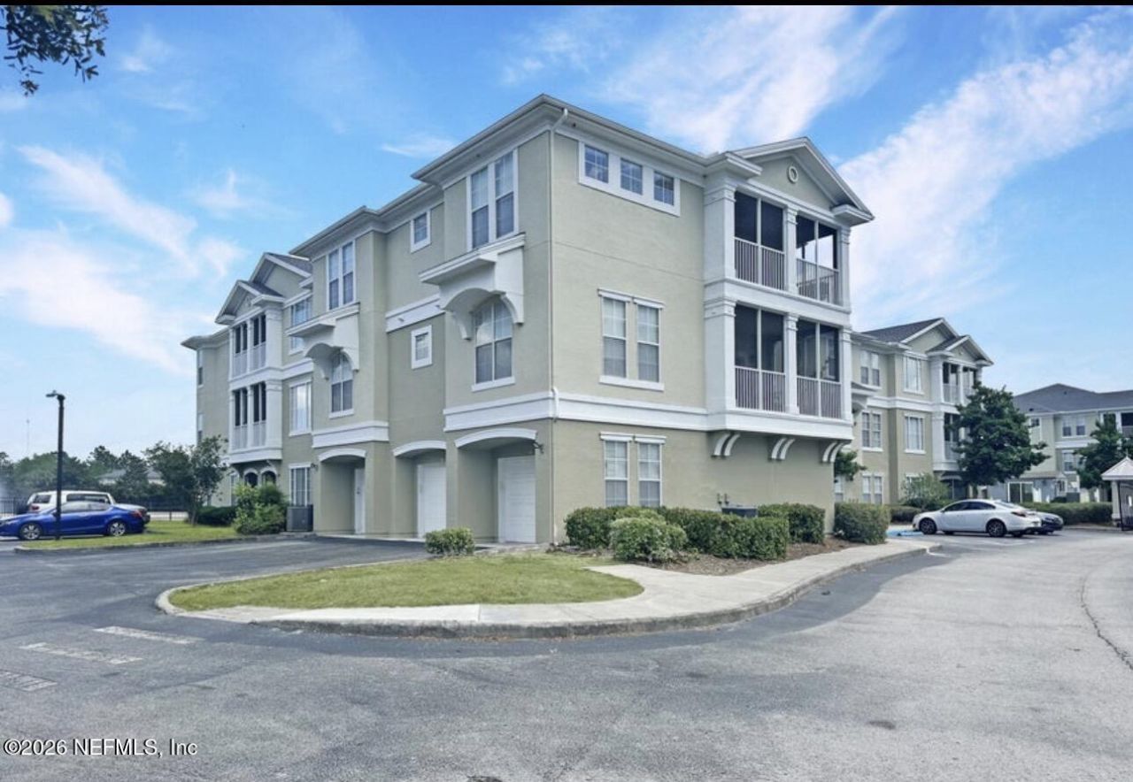 8290 Gate Parkway, Unit 215, Jacksonville, FL 32216 Main Photo