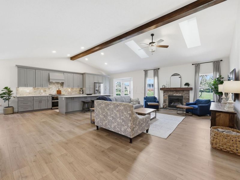 3131 Abbey Knoll Drive, Lewis Center, OH 43035 Photo 8