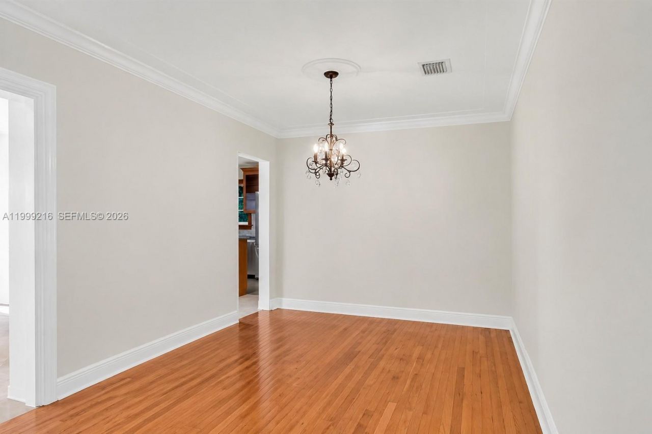 1160 NE 98th St, Miami Shores, FL 33138 Photo