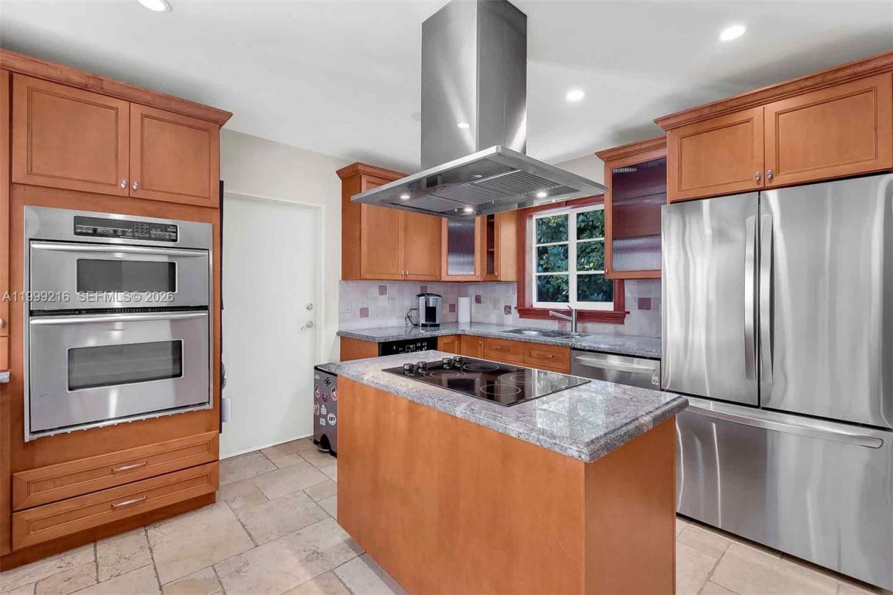 1160 NE 98th St, Miami Shores, FL 33138 Photo