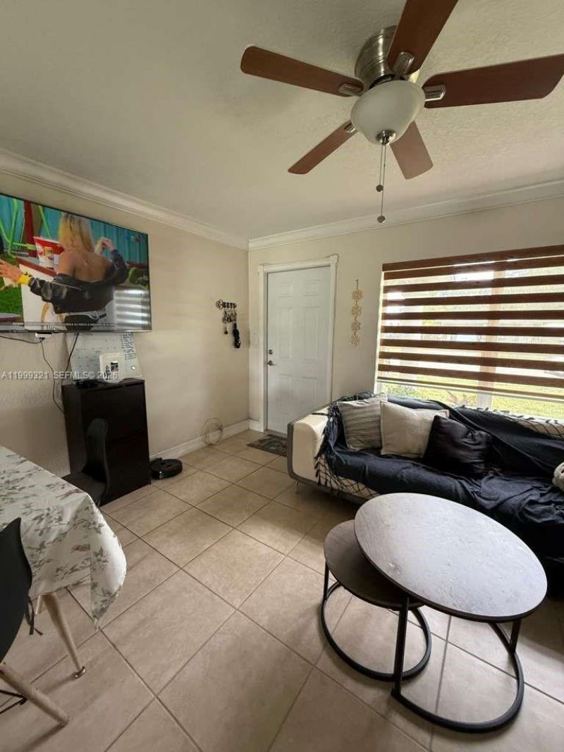 6708 Raleigh St, Hollywood, FL 33024 Photo