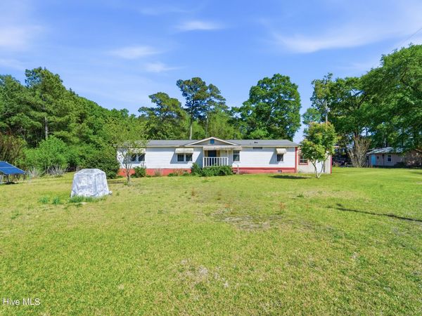 587 Carlton Chapel Church Road, Warsaw, NC 28398