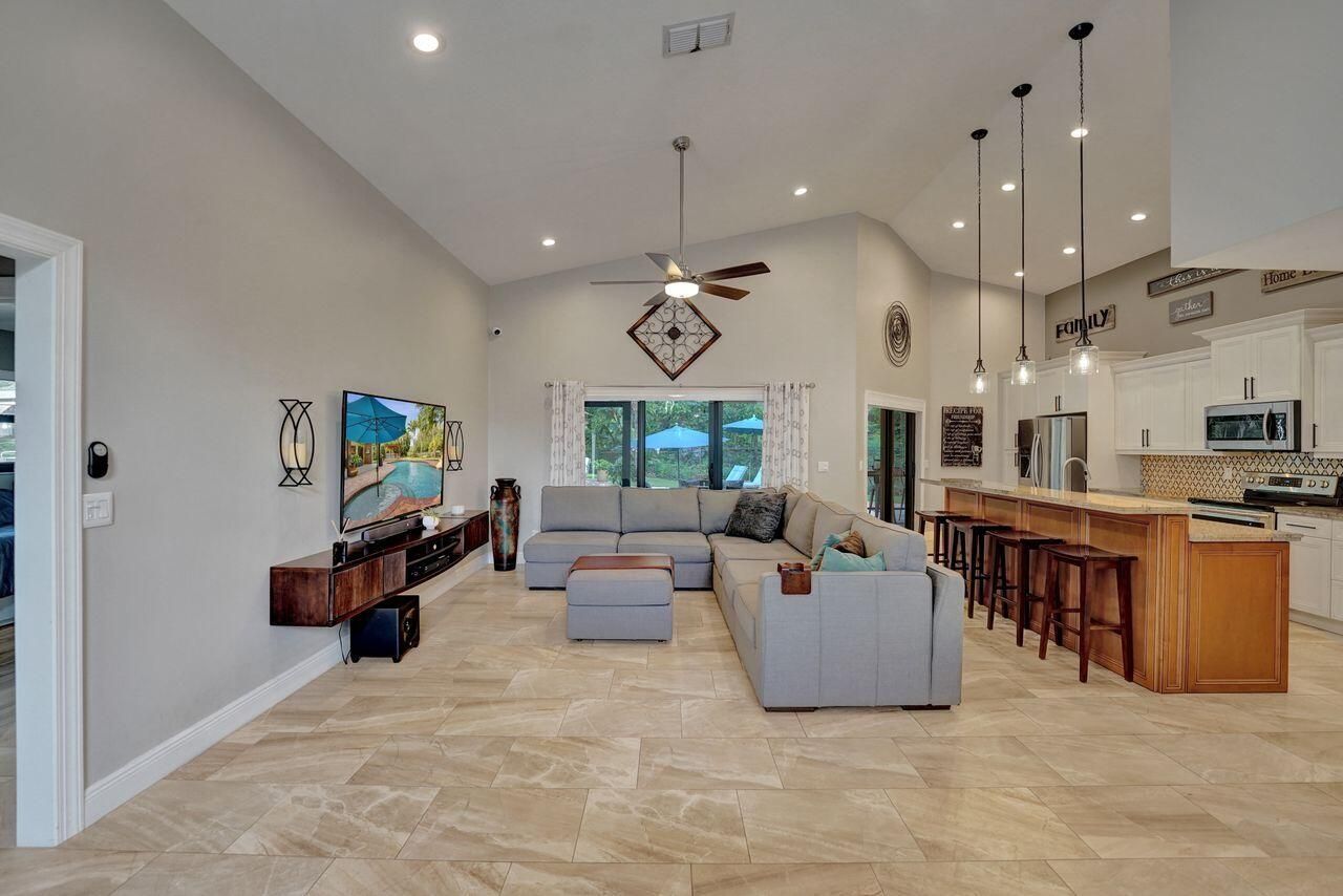 9931 SW 23rd Street, Davie, FL 33324 Photo