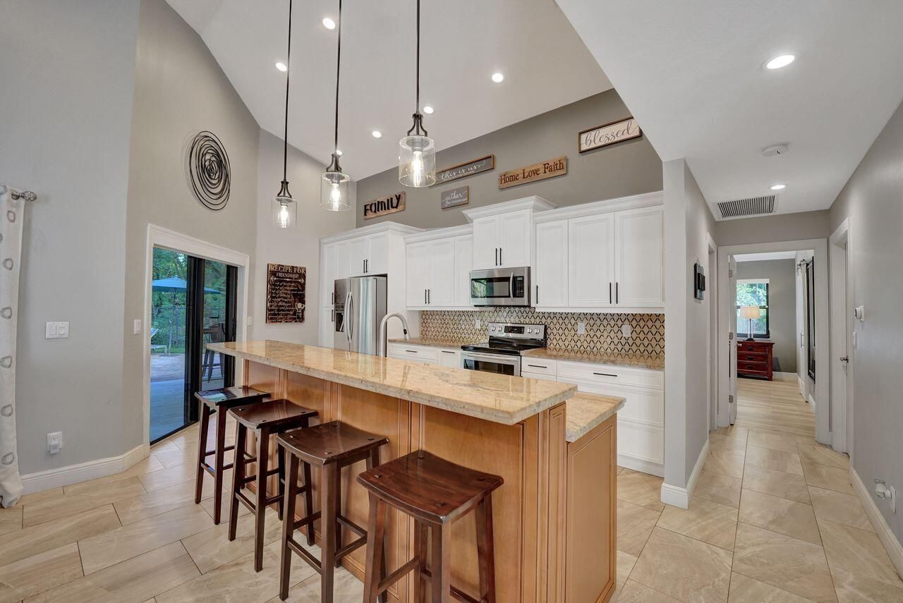 9931 SW 23rd Street, Davie, FL 33324 Photo