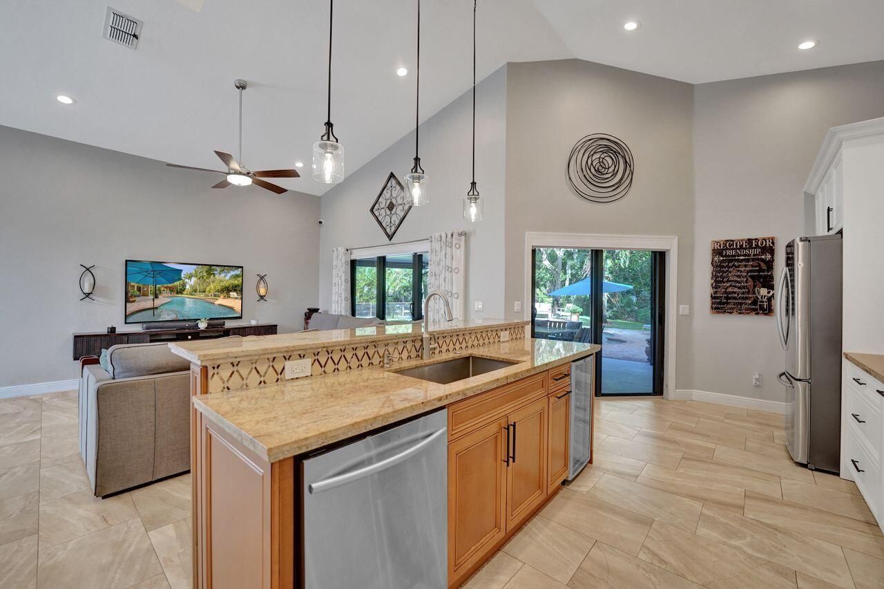 9931 SW 23rd Street, Davie, FL 33324 Photo