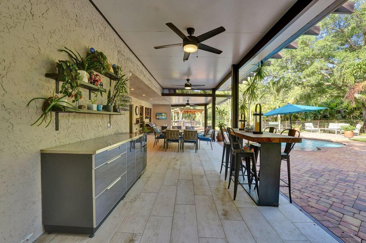 9931 SW 23rd Street, Davie, FL 33324 Photo