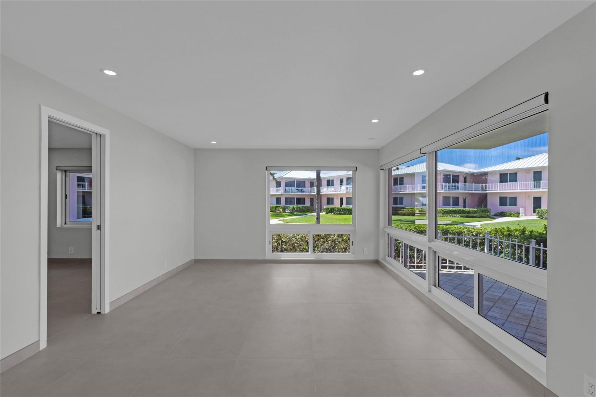 1922 S Ocean Lane, Unit 10, Fort Lauderdale, FL 33316 Photo