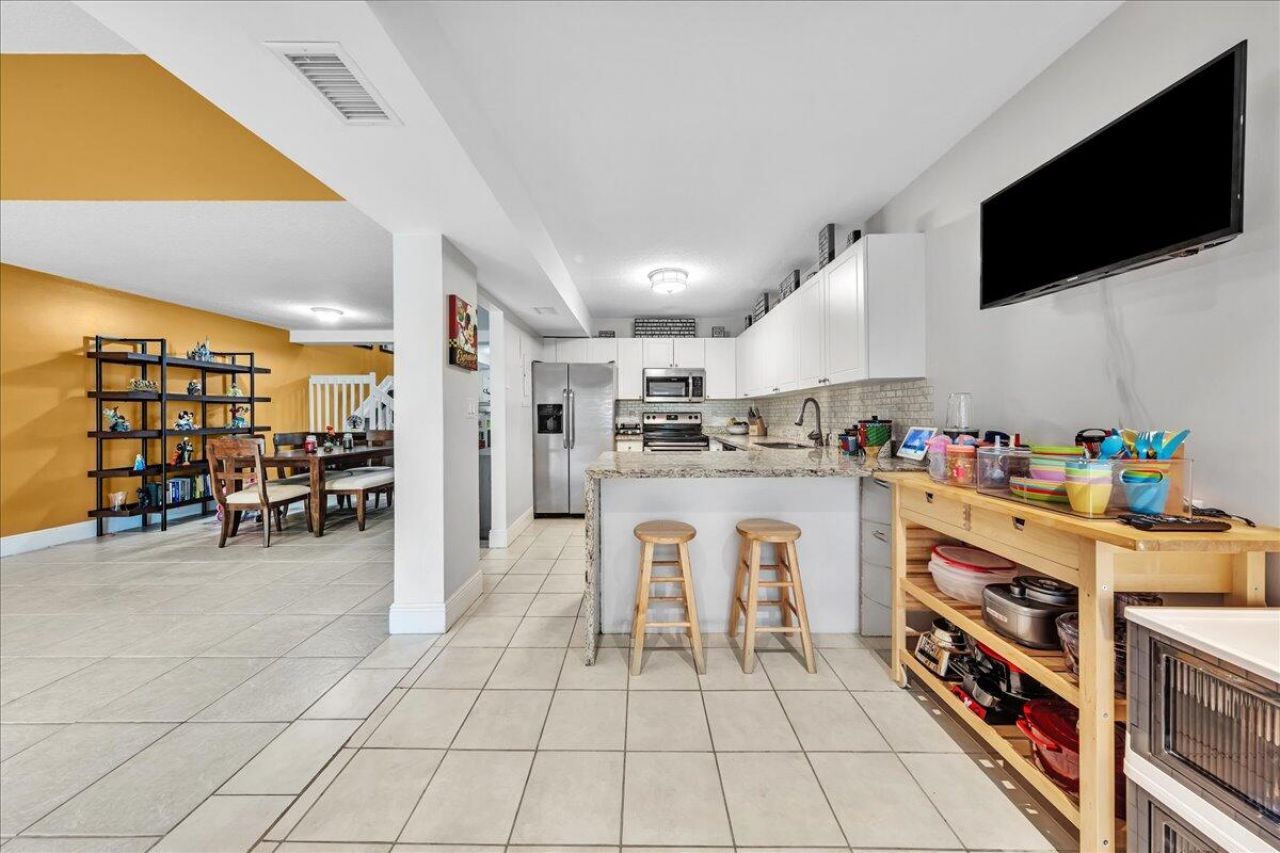 8715 Cleary Boulevard, Plantation, FL 33324 Photo