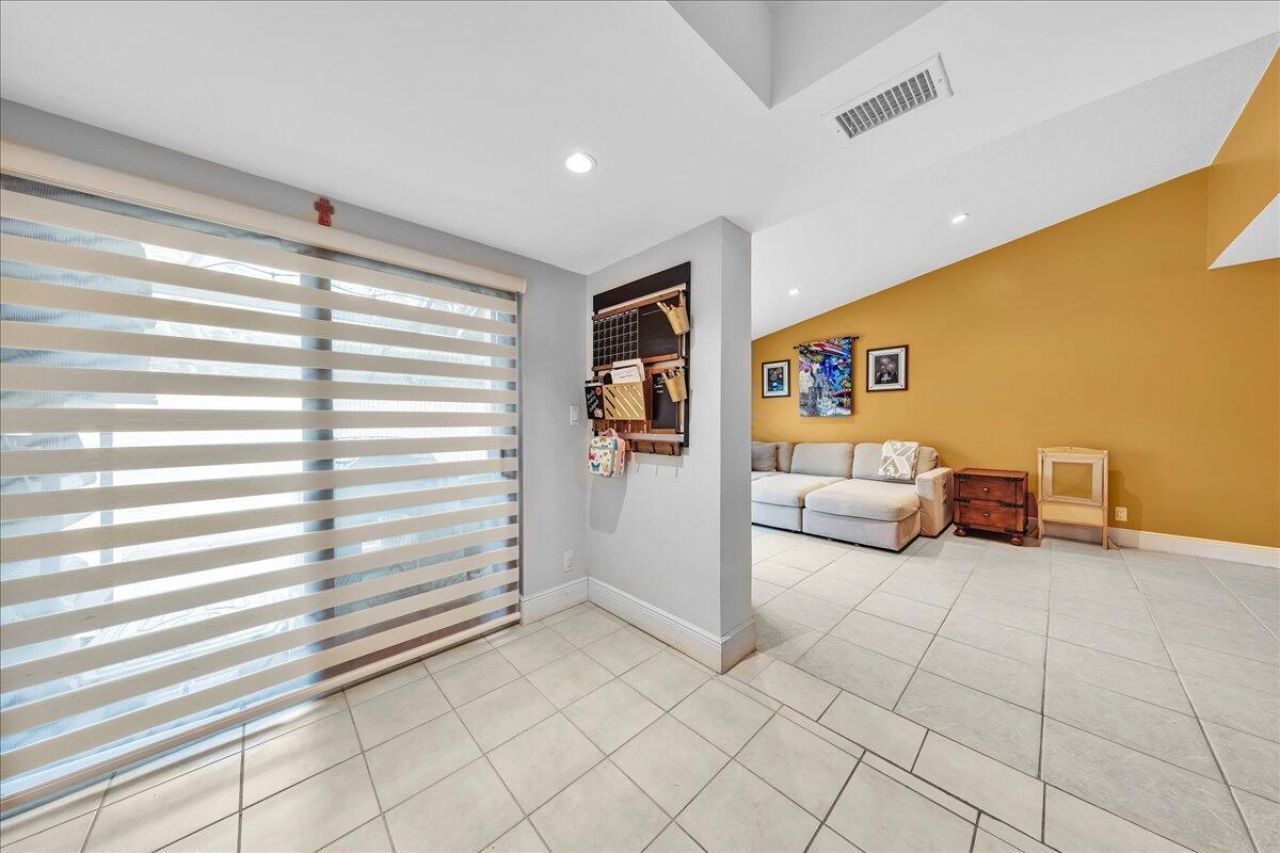 8715 Cleary Boulevard, Plantation, FL 33324 Photo