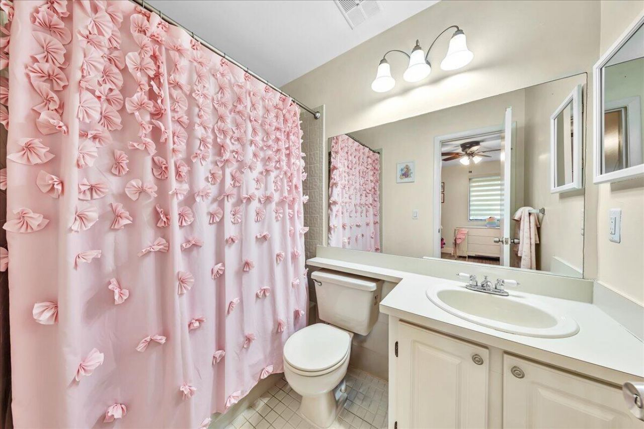 8715 Cleary Boulevard, Plantation, FL 33324 Photo