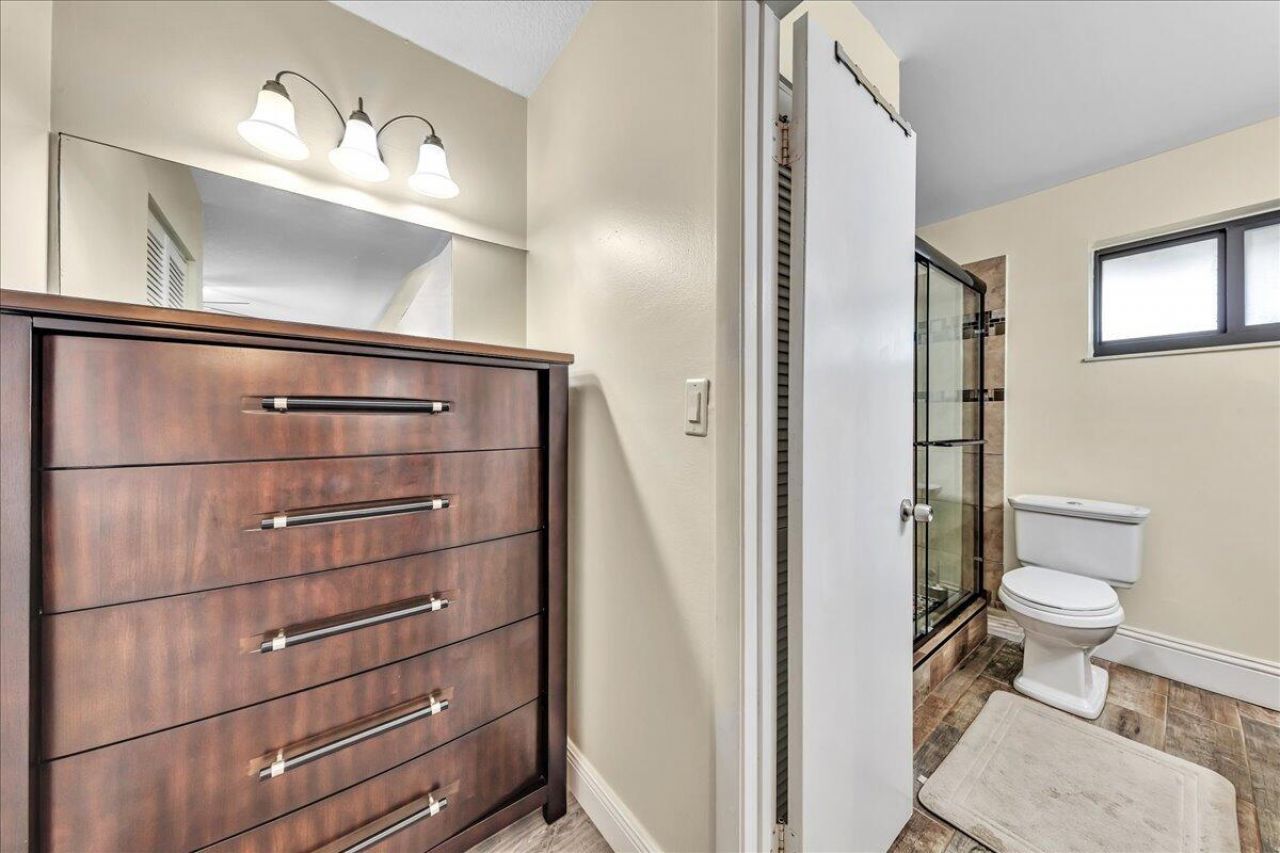 8715 Cleary Boulevard, Plantation, FL 33324 Photo