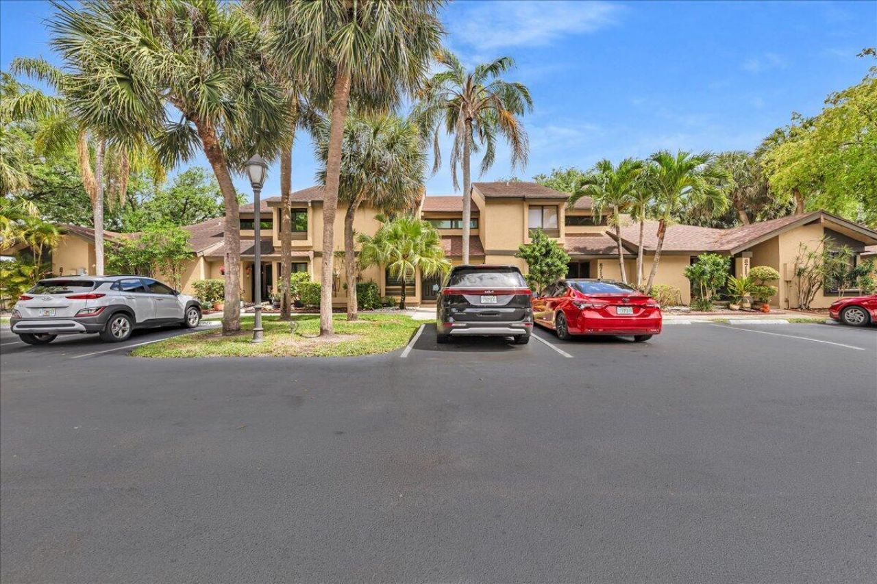 8715 Cleary Boulevard, Plantation, FL 33324 Photo