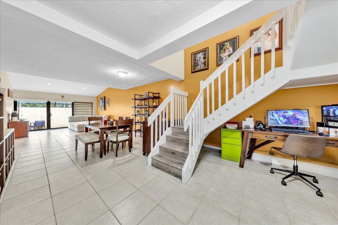 8715 Cleary Boulevard, Plantation, FL 33324 Photo