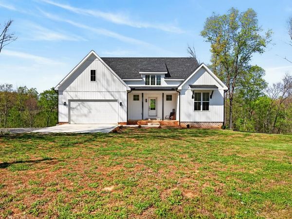 4065 Allen Road, Baxter, TN 38544