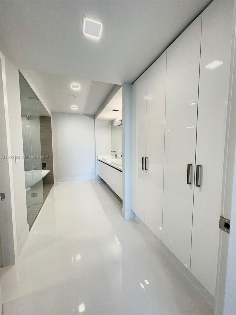 330 Sunny Isles Blvd, Unit 5-905, Sunny Isles Beach, FL 33160 Photo