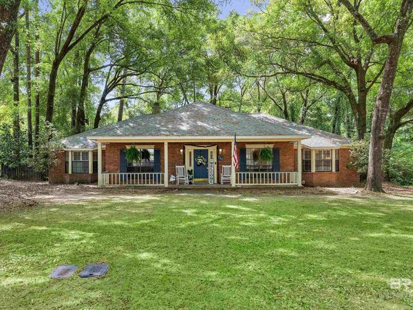 710 Holly Drive, Fairhope, AL 36532