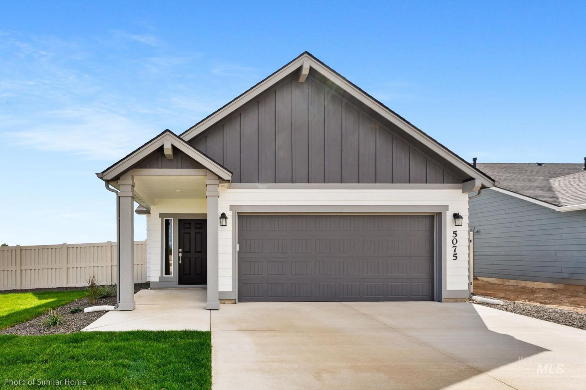 1066 N Peakhurt Ave, Kuna, ID 83634 Main Photo