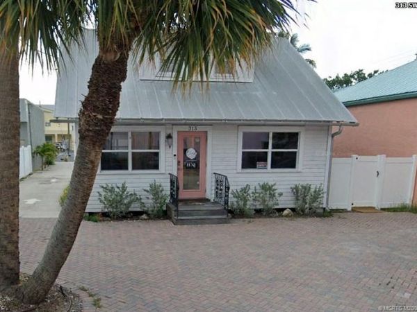 313 SW Albany Avenue, Stuart, FL 34994