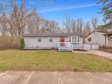 35815 Cypress Street, Romulus, MI 48174