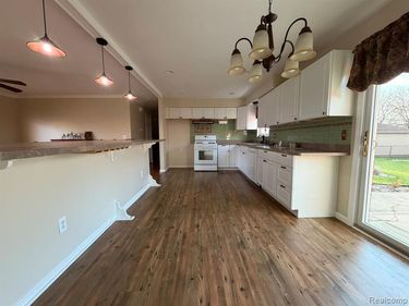 38386 Maes Street, Westland, MI 48186