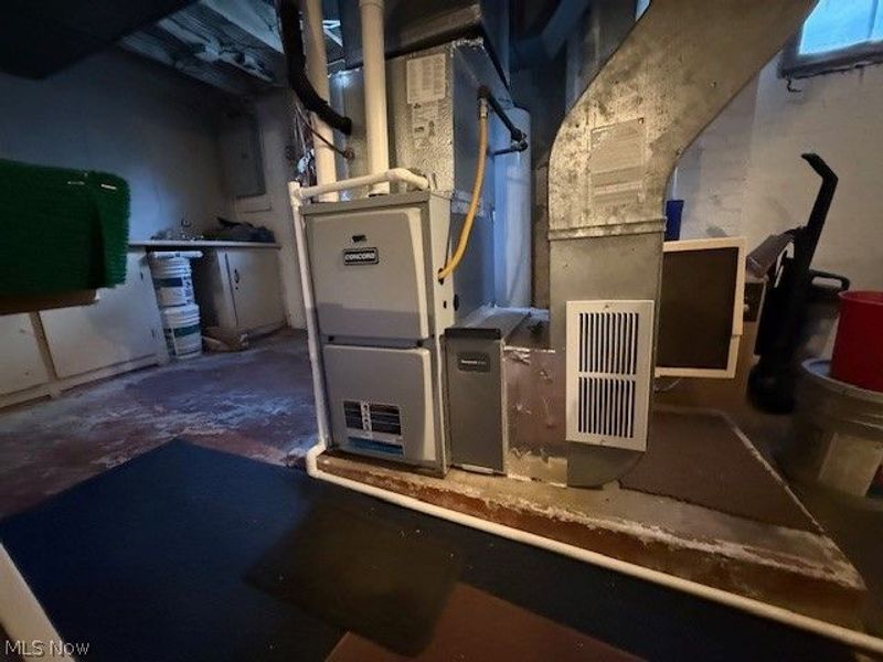 601 Saint Leger Avenue, Akron, OH 44305 Photo 24