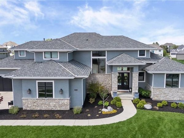 10710 W 173rd Terrace, Overland Park, KS 66221