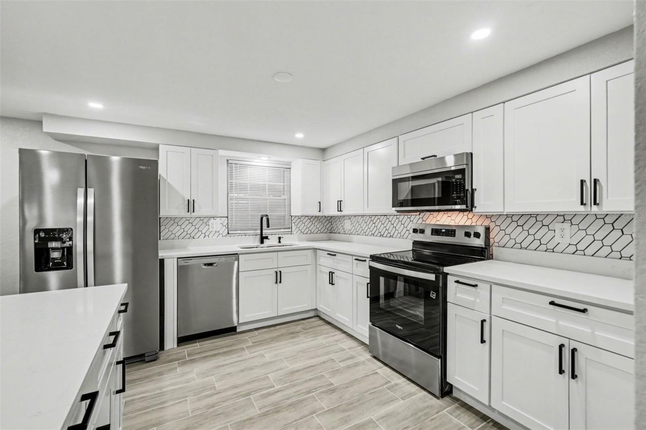 7310 Fort King Road , Zephyrhills, FL 33541 Photo