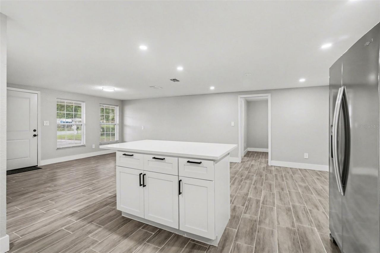 7310 Fort King Road , Zephyrhills, FL 33541 Photo