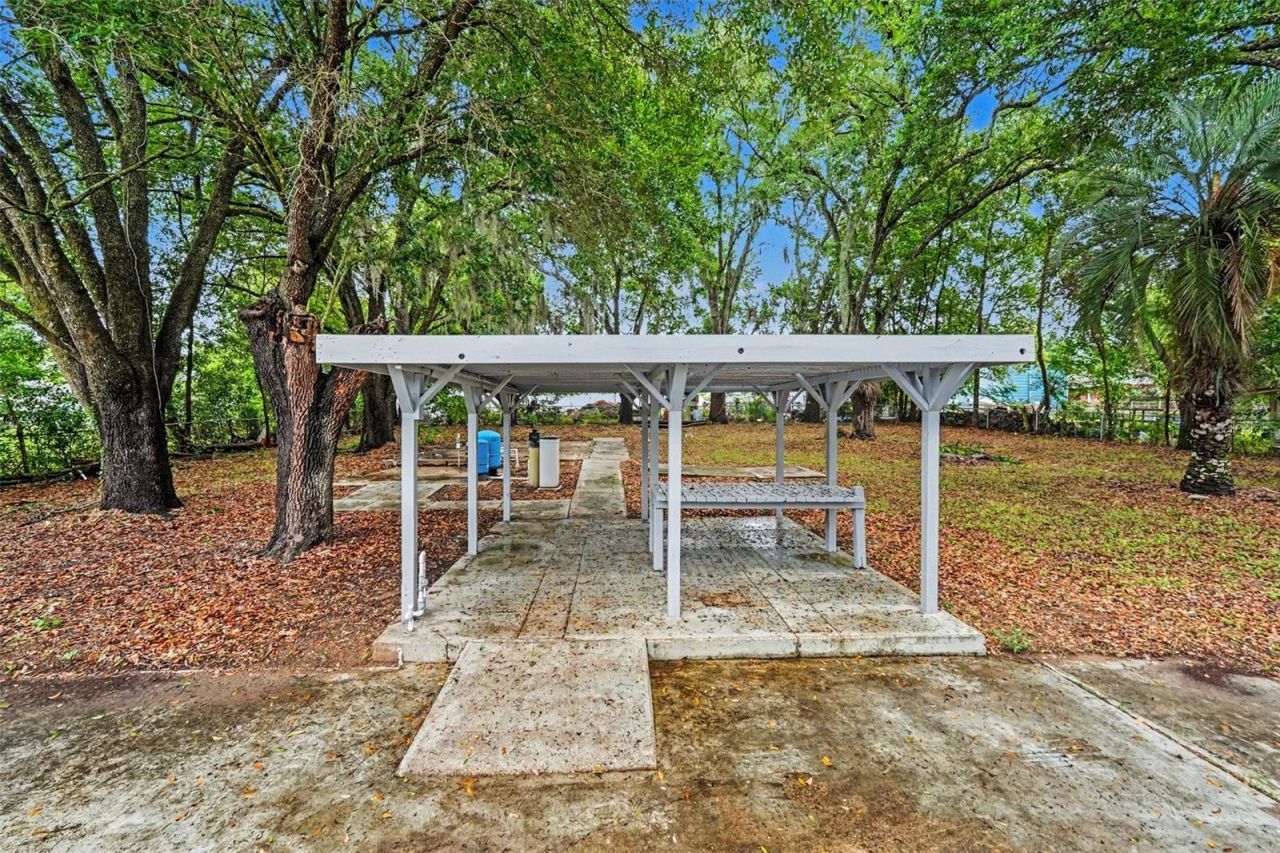 7310 Fort King Road , Zephyrhills, FL 33541 Photo