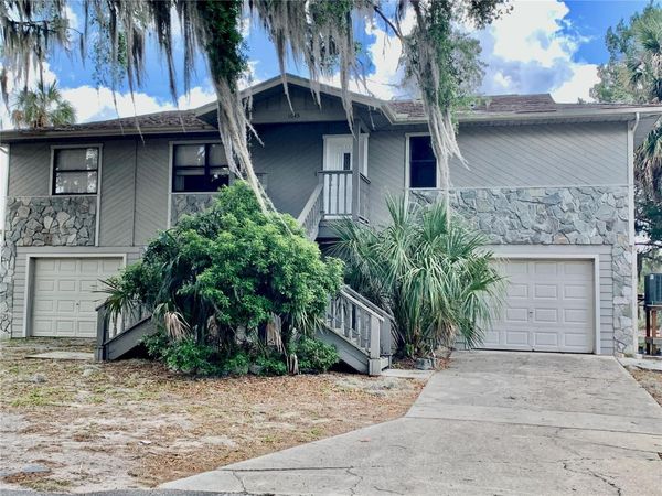 1045 N CRESCENT DRIVE , CRYSTAL RIVER, FL 34429