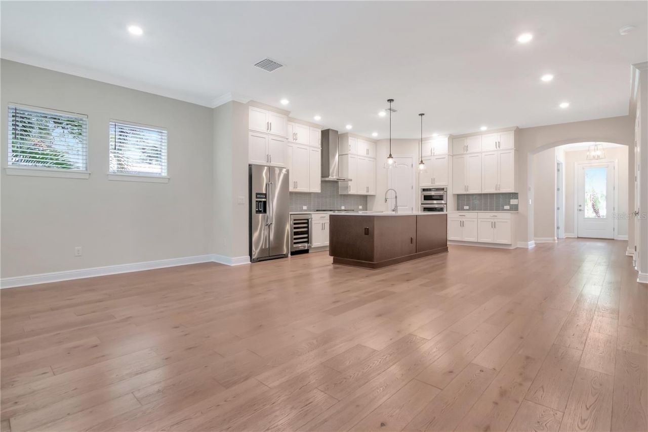 3408 W Hawthorne Road, Tampa, FL 33611 Photo