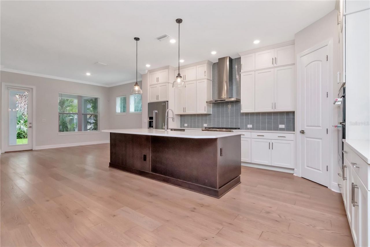 3408 W Hawthorne Road, Tampa, FL 33611 Photo