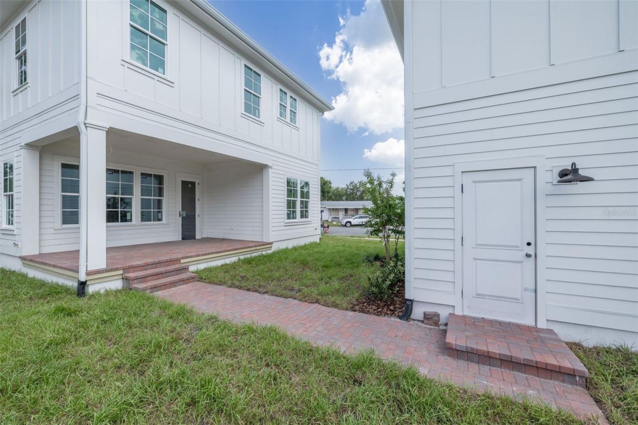 5204 10th Street N, Saint Petersburg, FL 33703 Photo