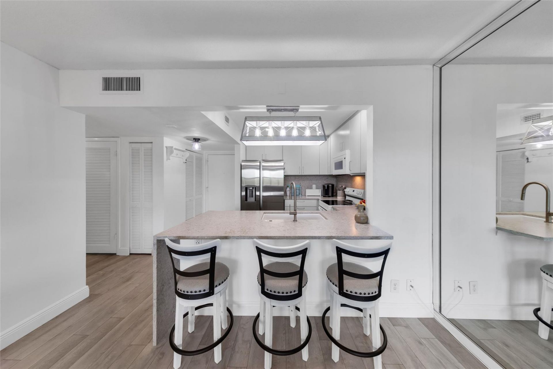 900 River Reach Drive, Unit 518, Fort Lauderdale, FL 33315 Photo