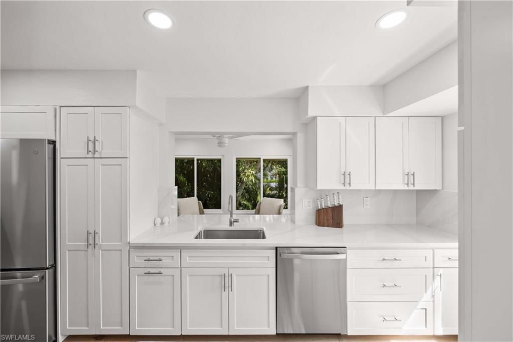 375 8th Ave S, Unit D, Naples, FL 34102 Photo