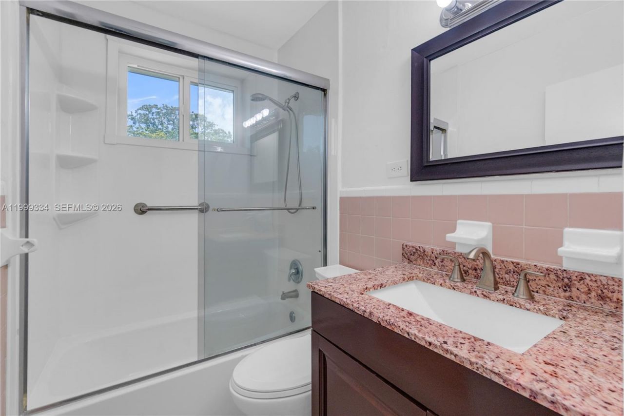 1730 NW 55th Ter, Unit 1730, Miami, FL 33142 Photo